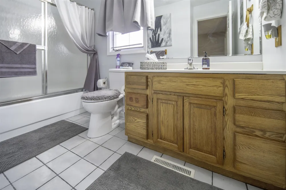 1575 Scully Road Union Charter Township, MI 48858