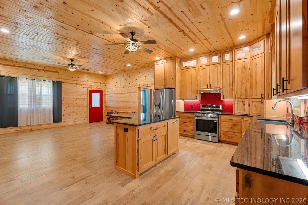 13908 3973 DRIVE Dewey, OK 74029