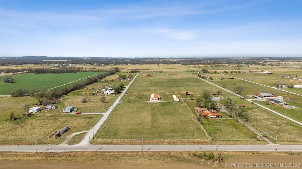 13908 3973 DRIVE Dewey, OK 74029