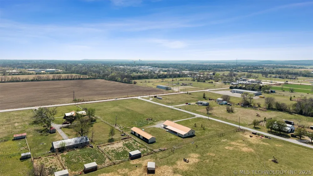 13908 3973 DRIVE Dewey, OK 74029