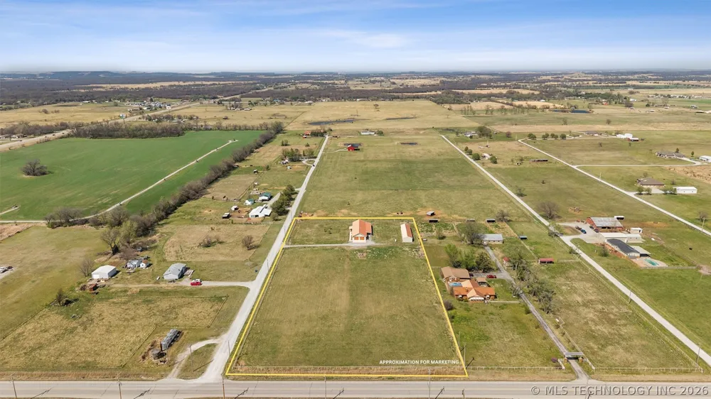 13908 3973 DRIVE Dewey, OK 74029