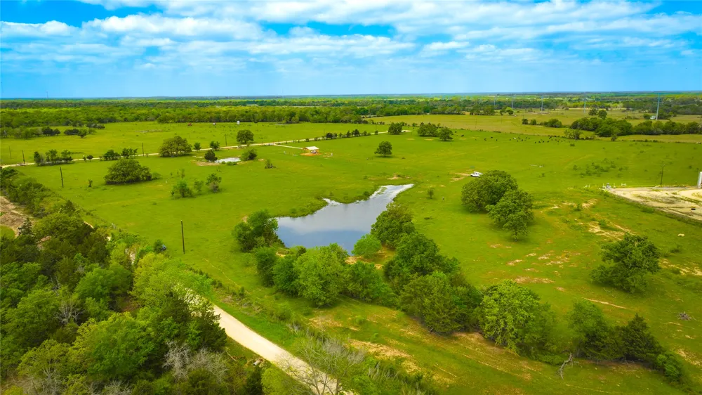8770 Lee Lane North Zulch, TX 77872