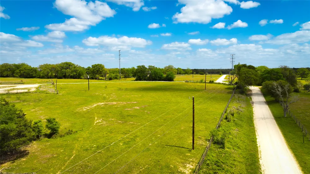 8770 Lee Lane North Zulch, TX 77872