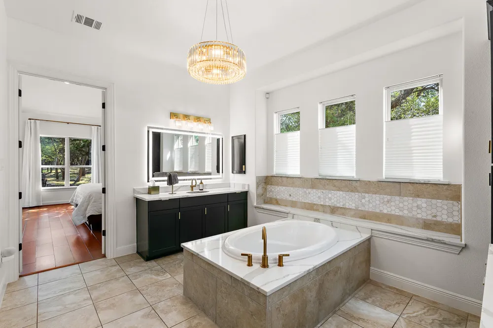 1165 Flint Rock Loop Driftwood, TX 78619