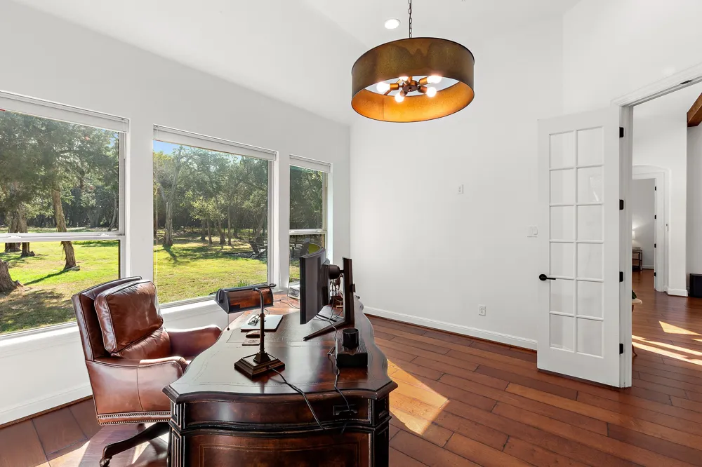 1165 Flint Rock Loop Driftwood, TX 78619