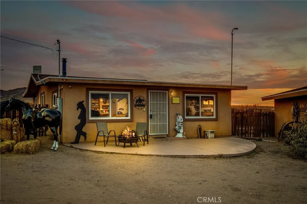 1910 Artesia Avenue Landers, CA 92285