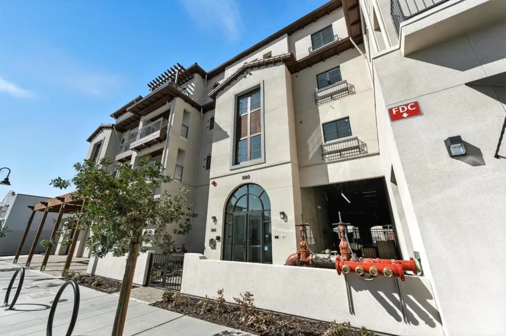560 El Camino Real #201 San Carlos, CA 94070