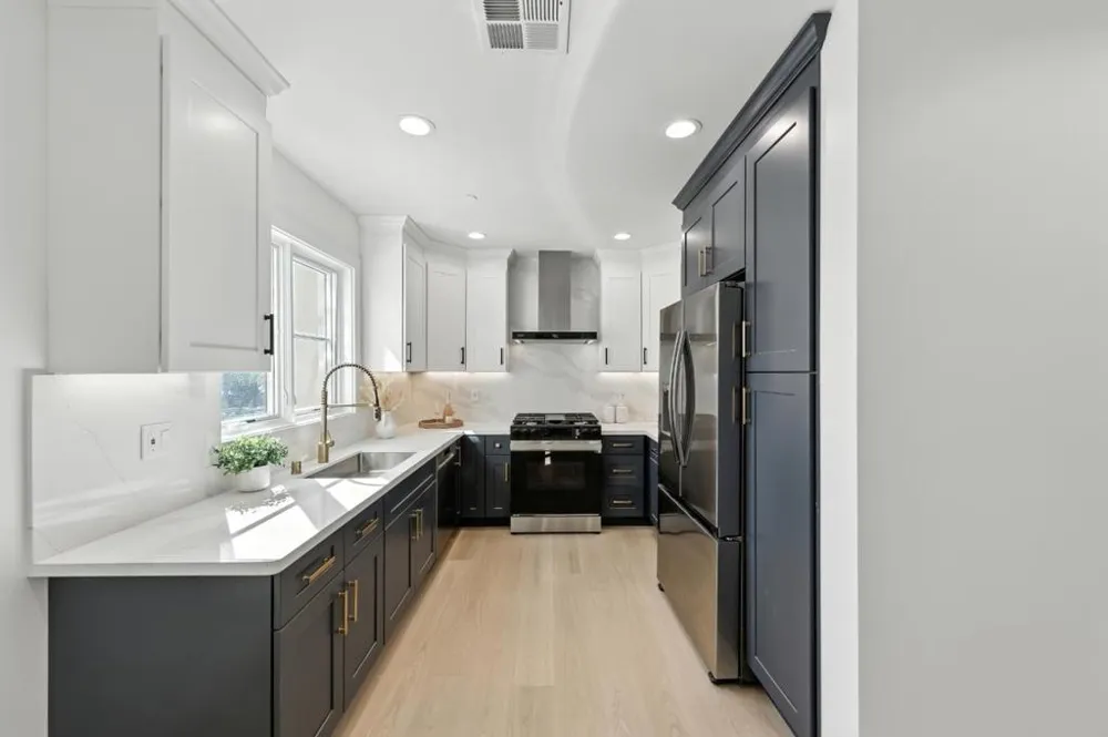 560 El Camino Real #201 San Carlos, CA 94070