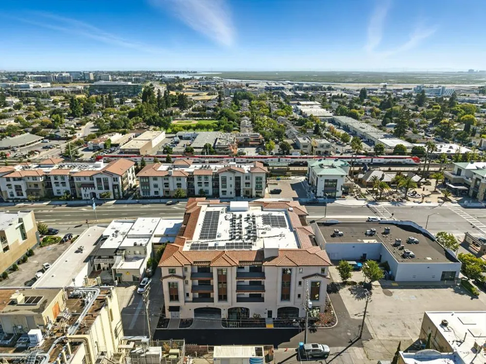 560 El Camino Real #201 San Carlos, CA 94070