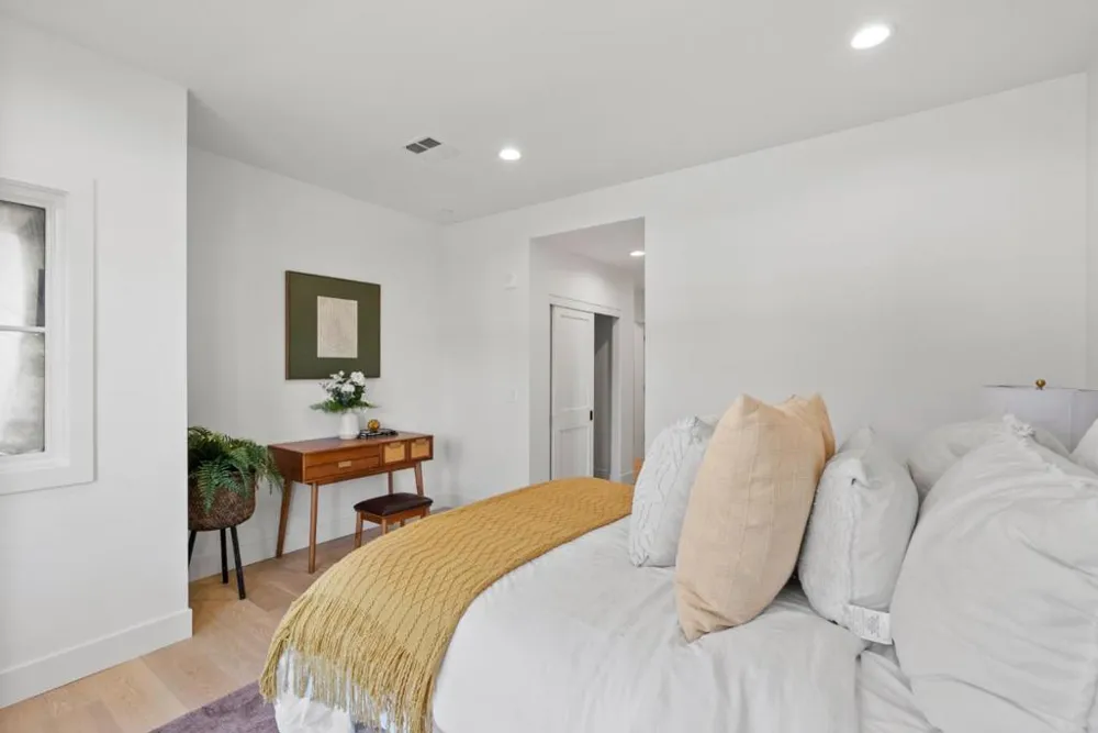 560 El Camino Real #201 San Carlos, CA 94070
