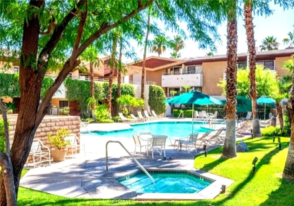 467 S Calle El Segundo #D3 Palm Springs, CA 92262