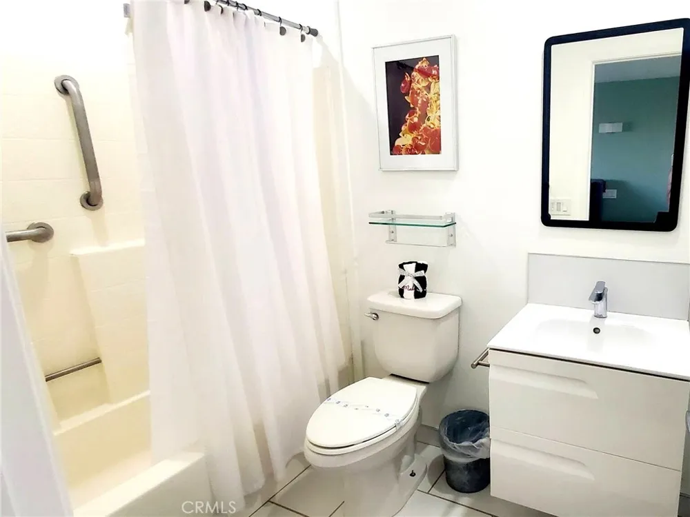 467 S Calle El Segundo #D3 Palm Springs, CA 92262
