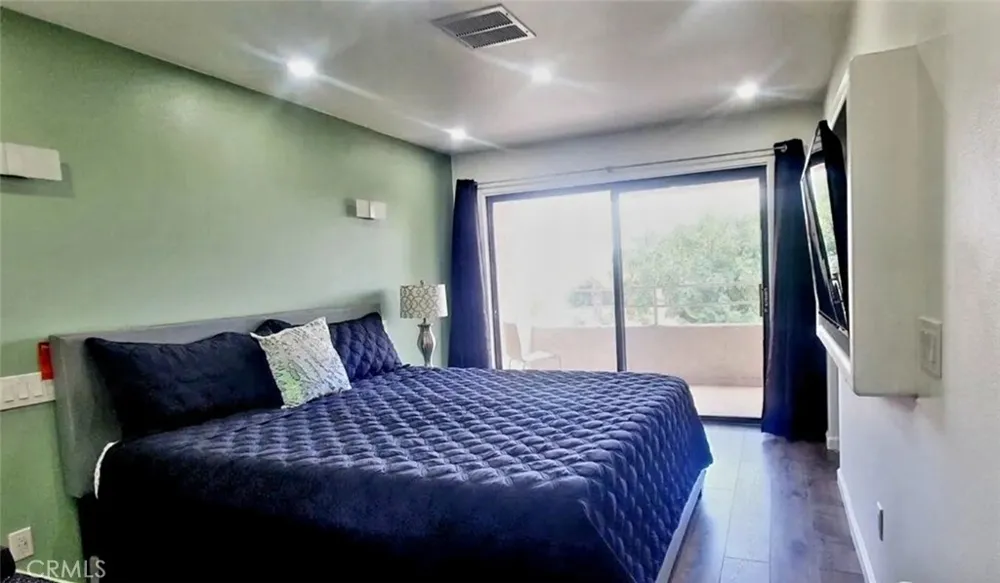467 S Calle El Segundo #D3 Palm Springs, CA 92262