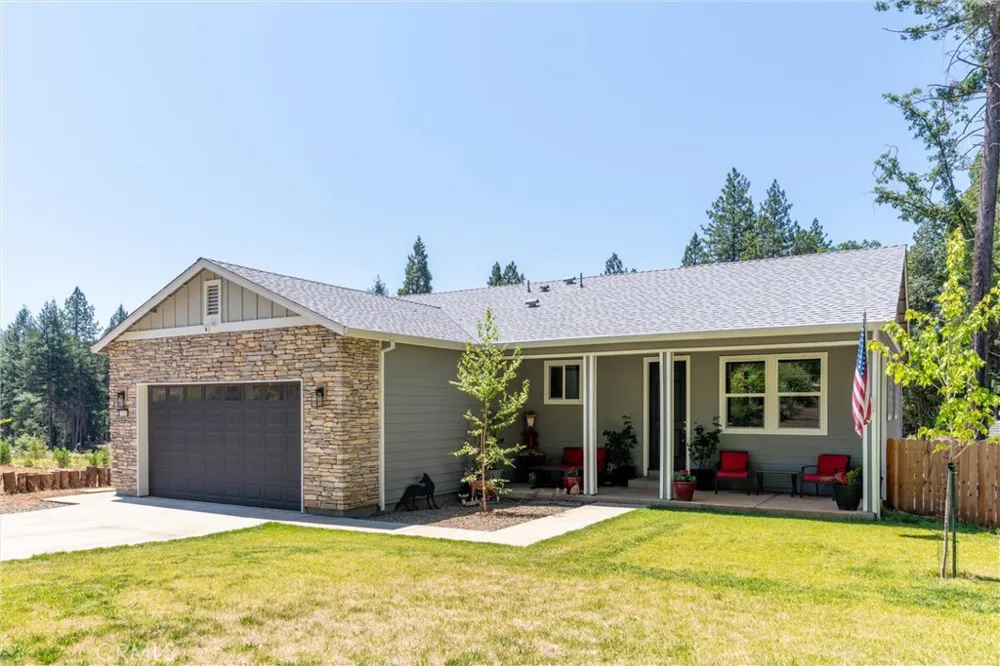 14106 Norwich Magalia, CA 95954