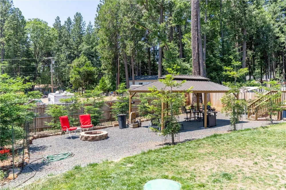 14106 Norwich Magalia, CA 95954