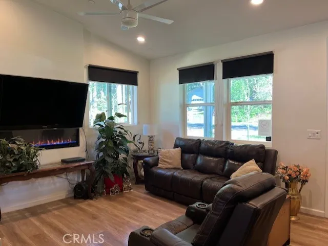 14106 Norwich Magalia, CA 95954