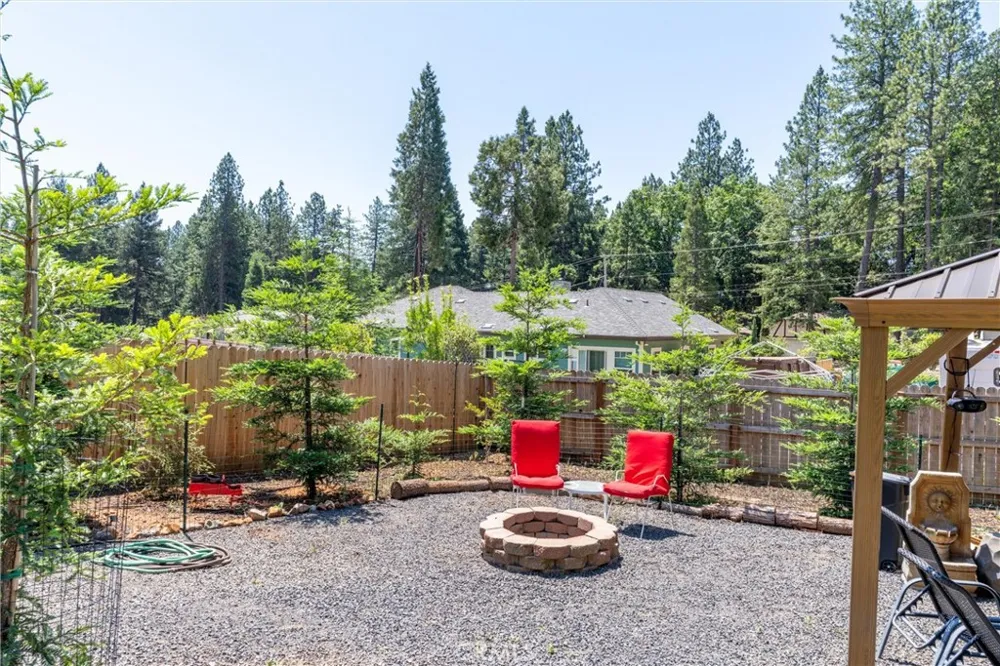 14106 Norwich Magalia, CA 95954