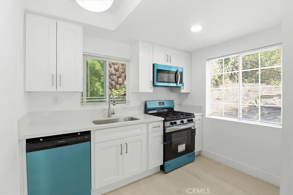 527 Clifton Los Angeles, CA 90031