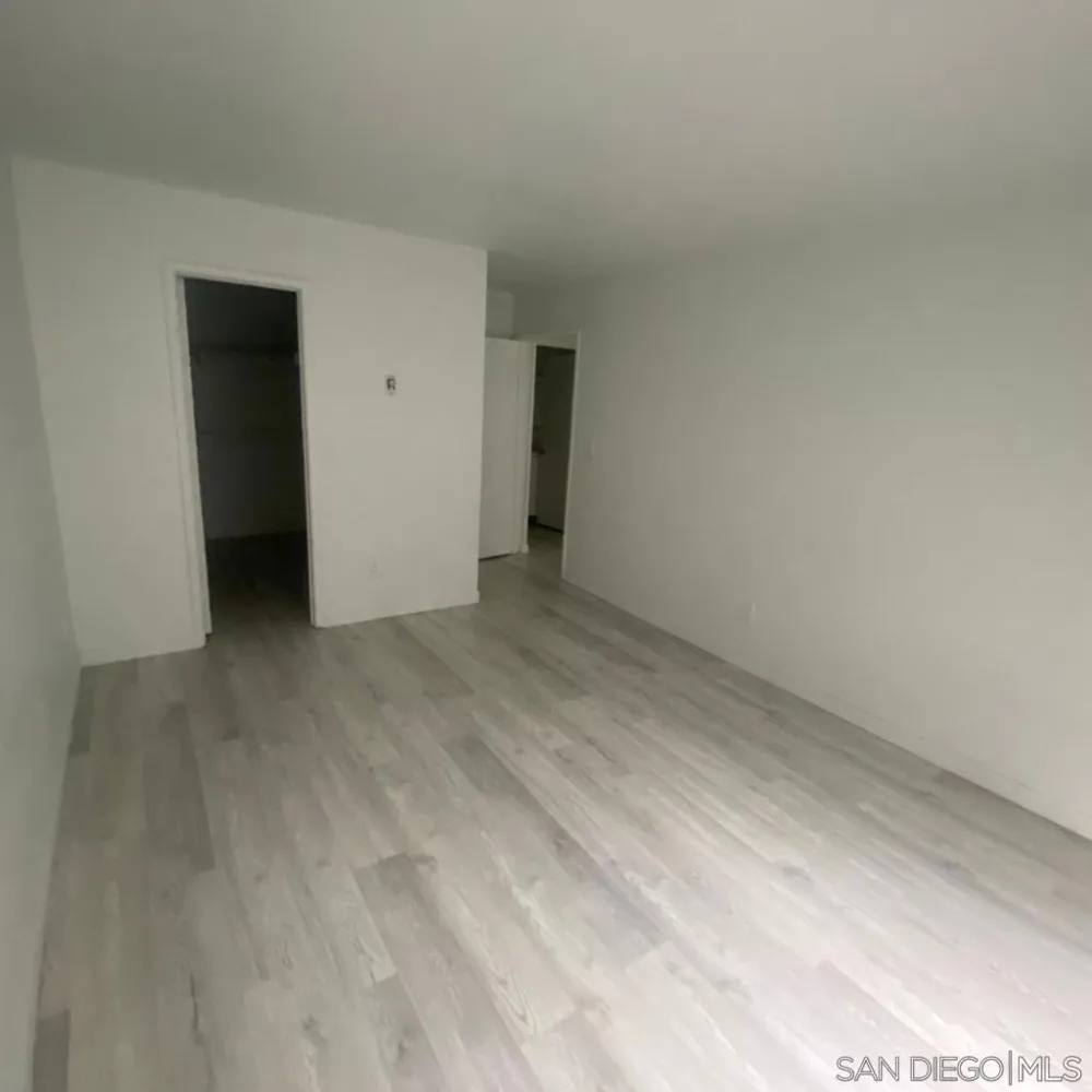 702 R Ave National City, CA 91950