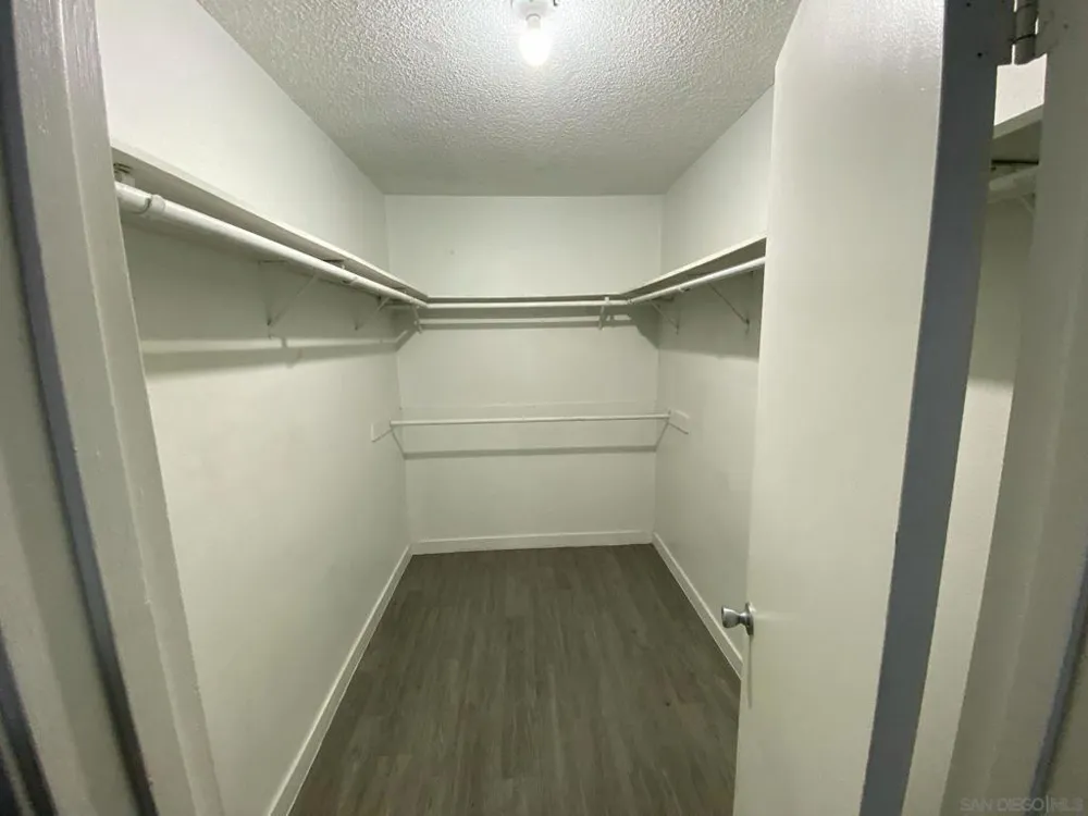 702 R Ave National City, CA 91950