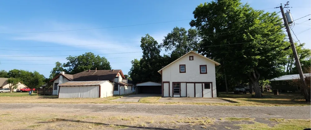 623 Green Street Grand Saline, TX 75140