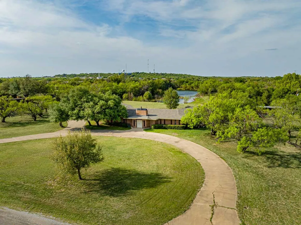 4 Chaparral Lane Breckenridge, TX 76424