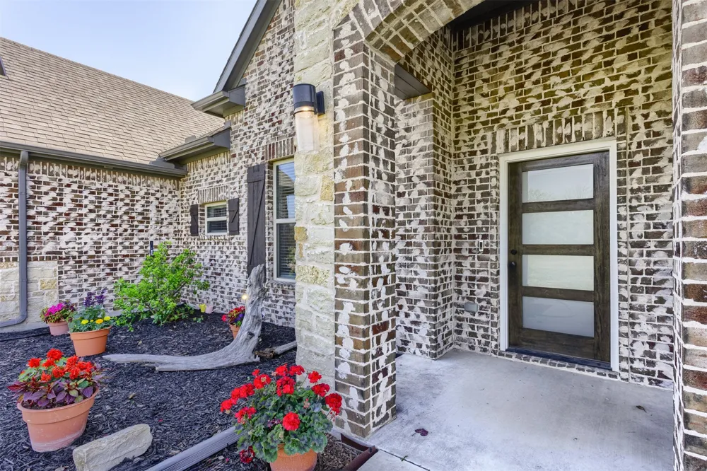 1538 Fm 36 Farmersville, TX 75442