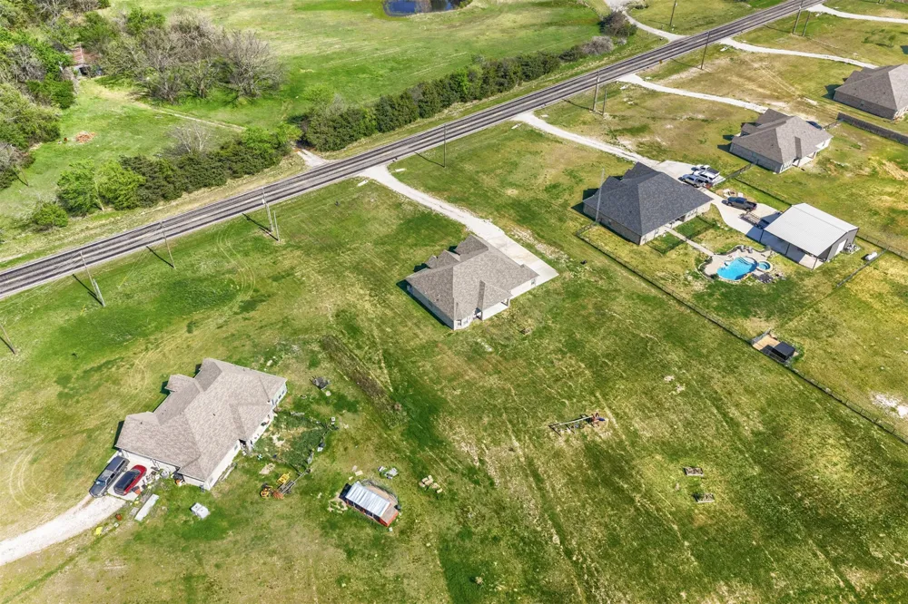 1538 Fm 36 Farmersville, TX 75442
