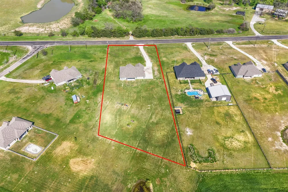 1538 Fm 36 Farmersville, TX 75442