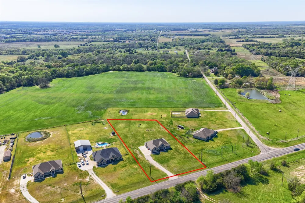 1538 Fm 36 Farmersville, TX 75442