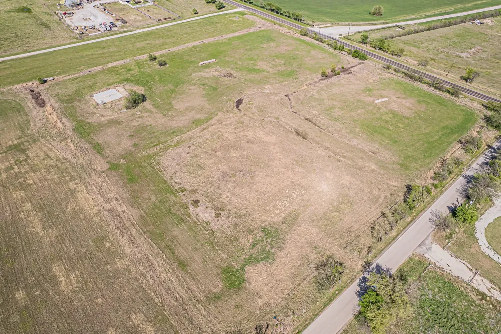 12588 Flow Krum, TX 76249