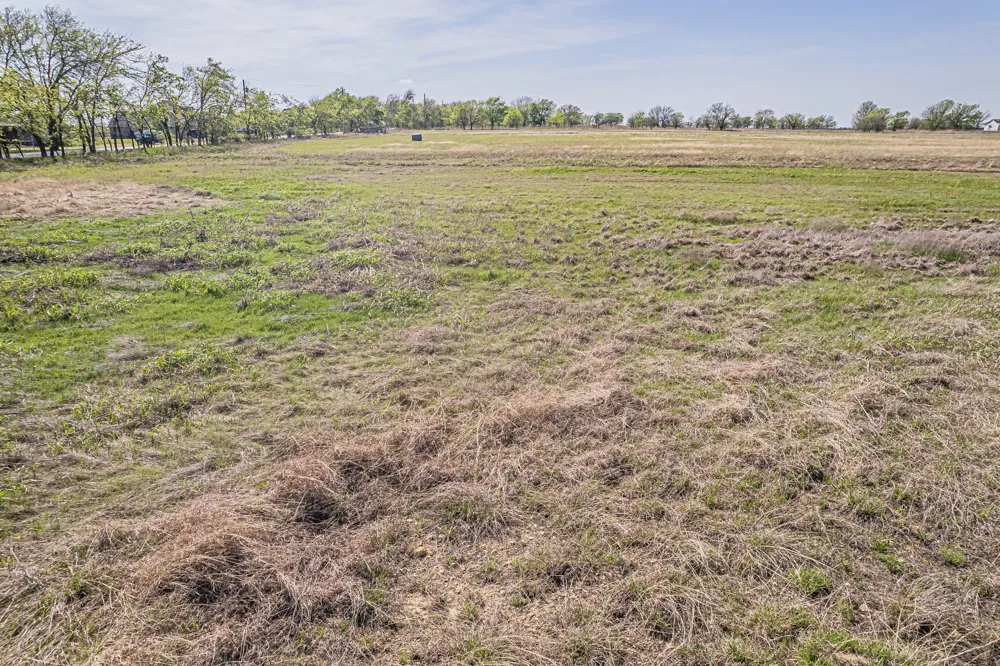 12588 Flow Krum, TX 76249