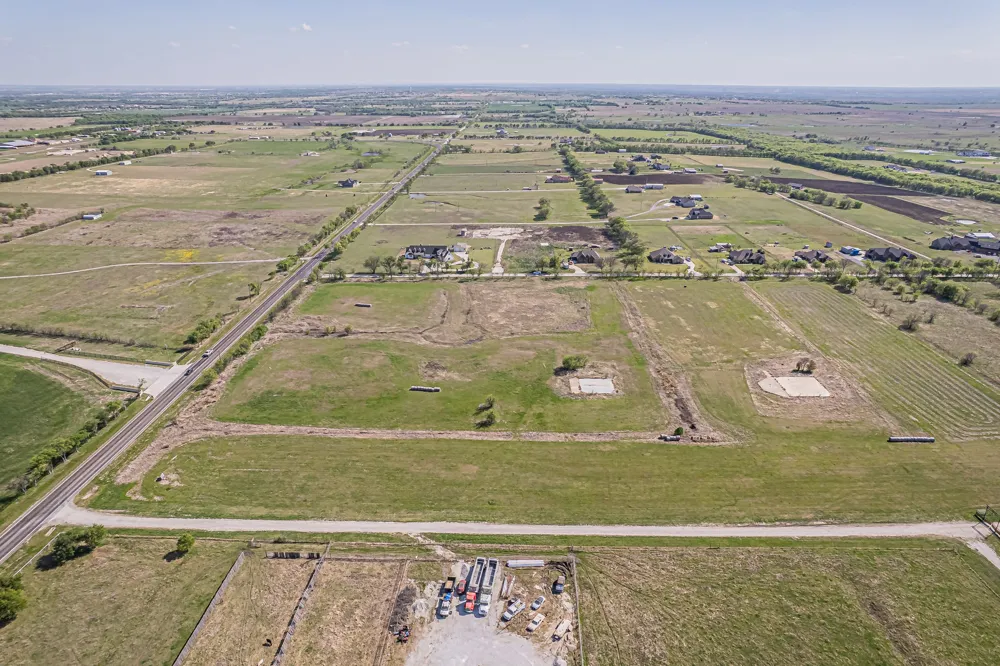 12588 Flow Krum, TX 76249