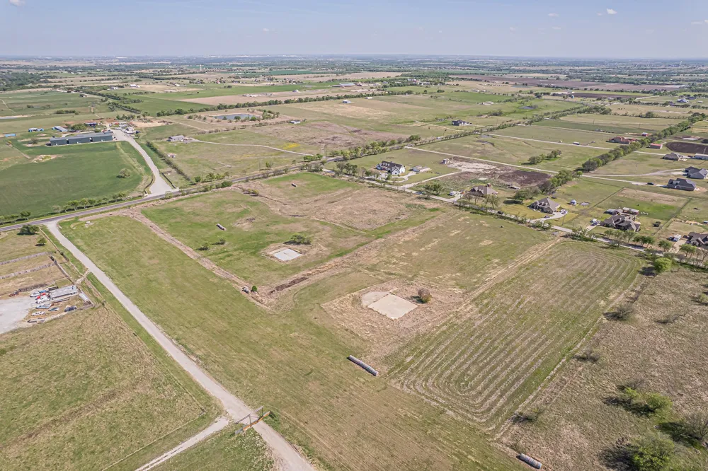 12588 Flow Krum, TX 76249