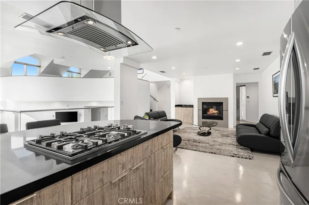 385 S Via Montanera Anaheim Hills, CA 92807