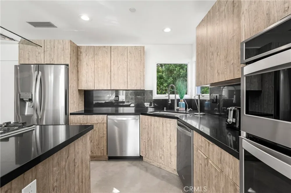 385 S Via Montanera Anaheim Hills, CA 92807