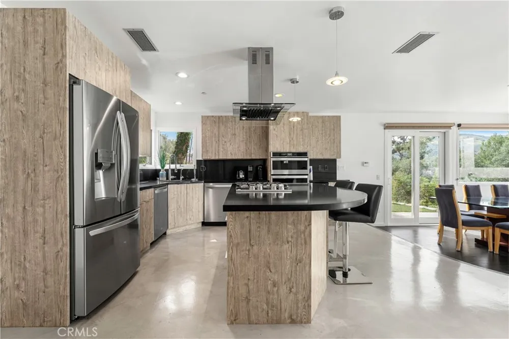 385 S Via Montanera Anaheim Hills, CA 92807