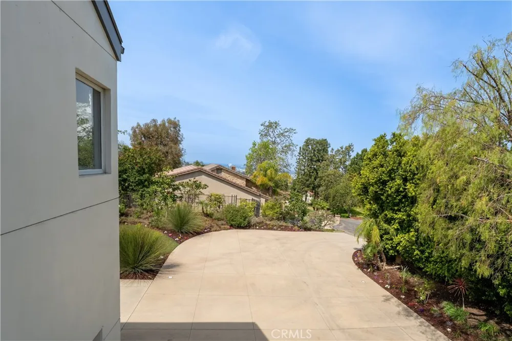 385 S Via Montanera Anaheim Hills, CA 92807