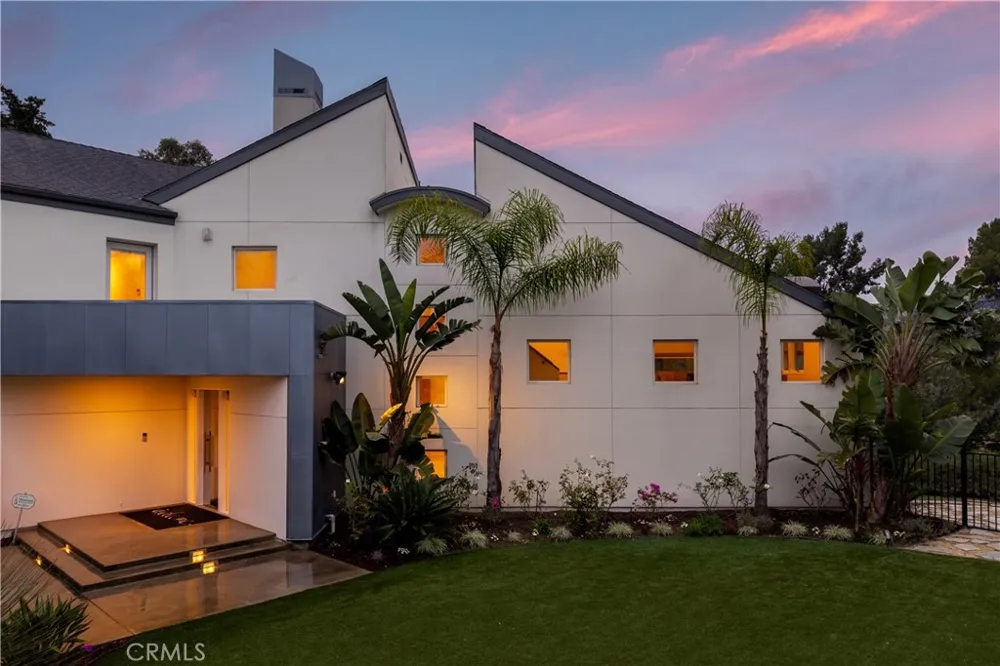 385 S Via Montanera Anaheim Hills, CA 92807