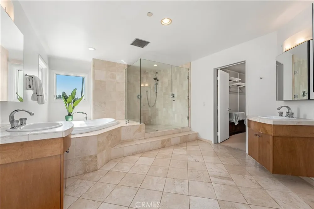 385 S Via Montanera Anaheim Hills, CA 92807