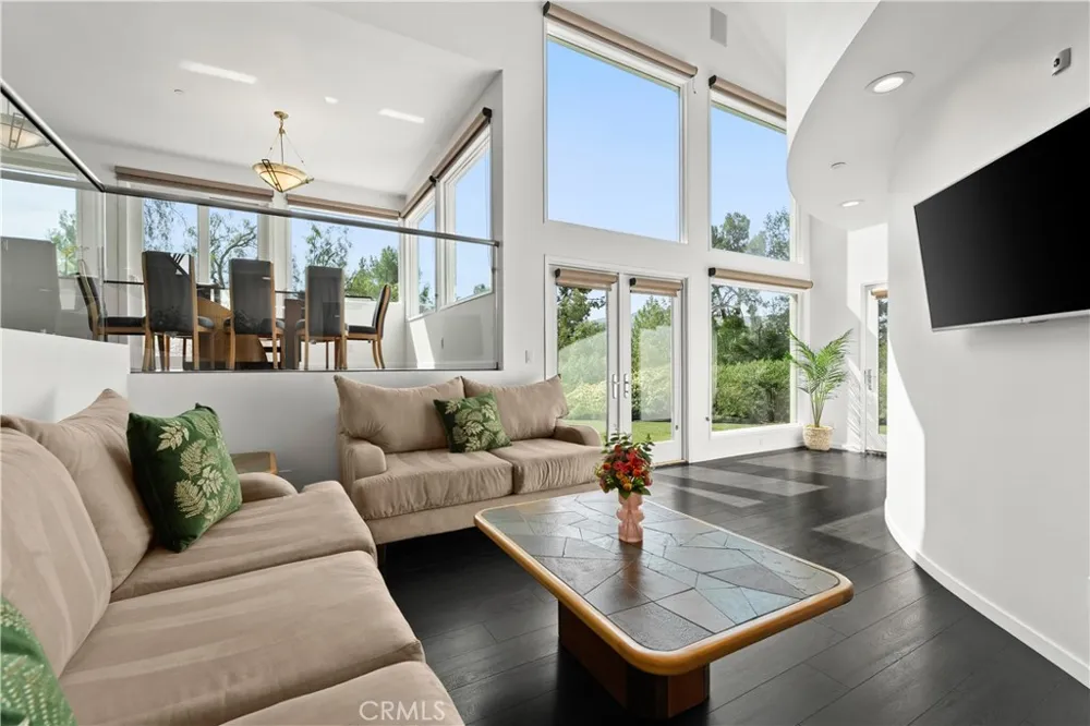 385 S Via Montanera Anaheim Hills, CA 92807