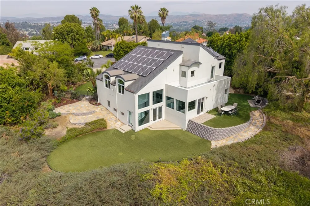 385 S Via Montanera Anaheim Hills, CA 92807