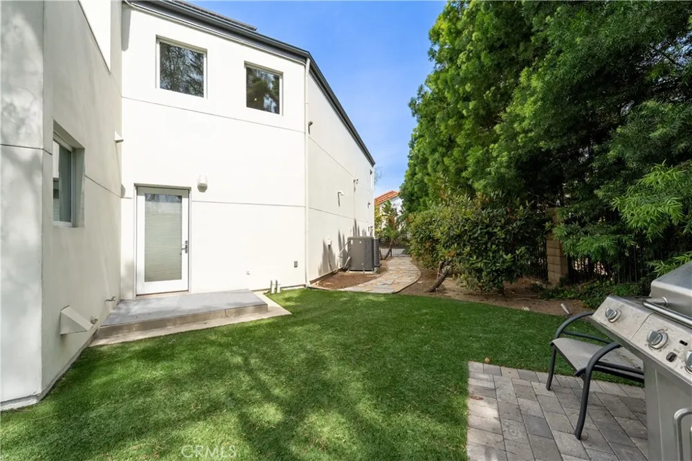 385 S Via Montanera Anaheim Hills, CA 92807