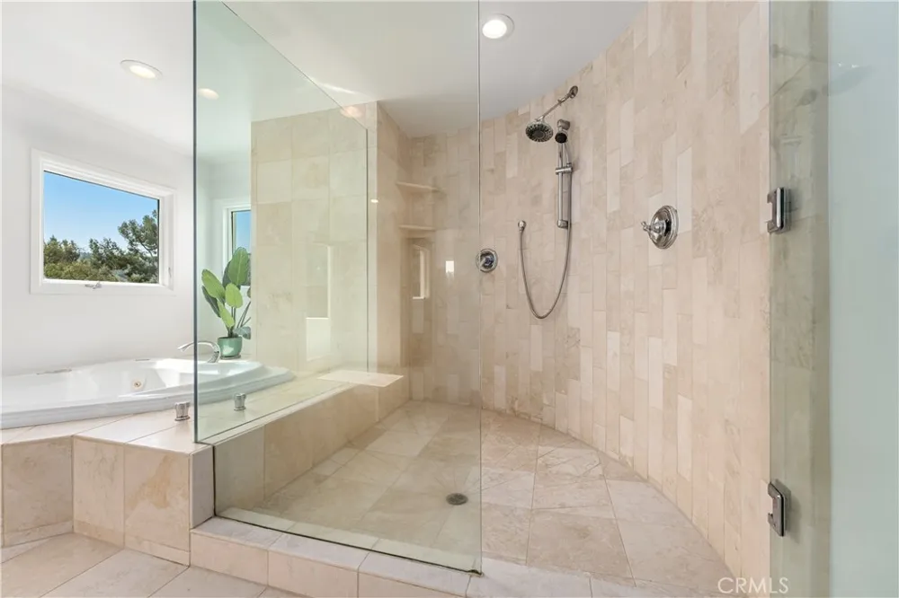 385 S Via Montanera Anaheim Hills, CA 92807
