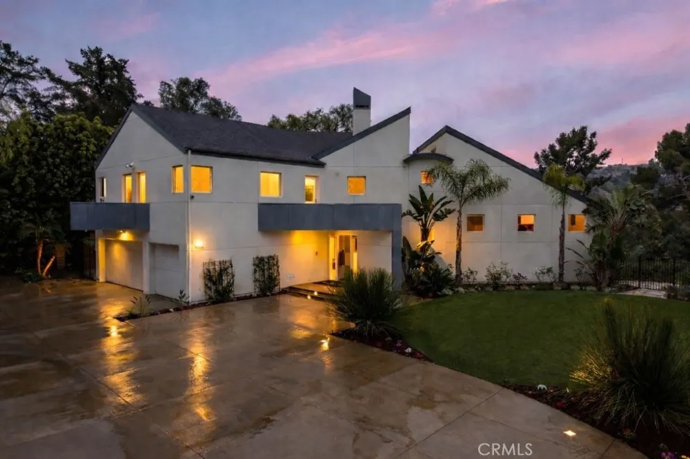 385 S Via Montanera Anaheim Hills, CA 92807