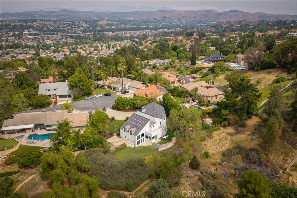 385 S Via Montanera Anaheim Hills, CA 92807