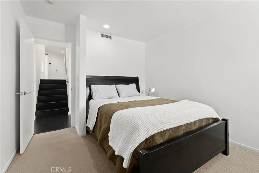 385 S Via Montanera Anaheim Hills, CA 92807