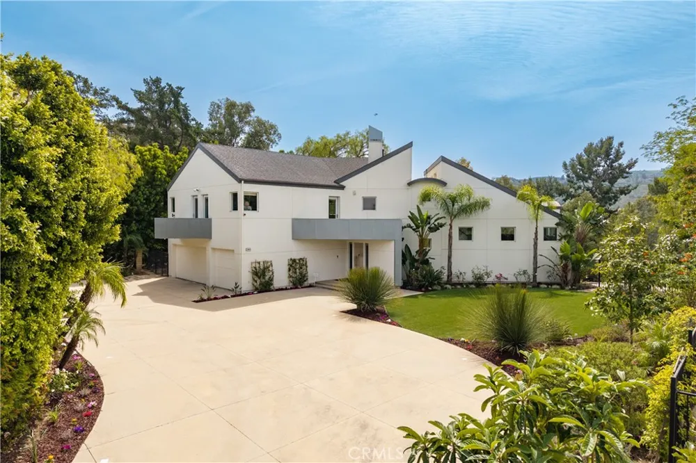 385 S Via Montanera Anaheim Hills, CA 92807