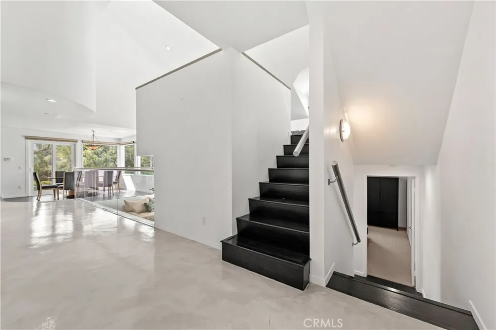 385 S Via Montanera Anaheim Hills, CA 92807