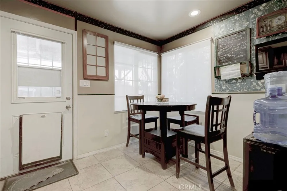 1029 E Galatea Azusa, CA 91702